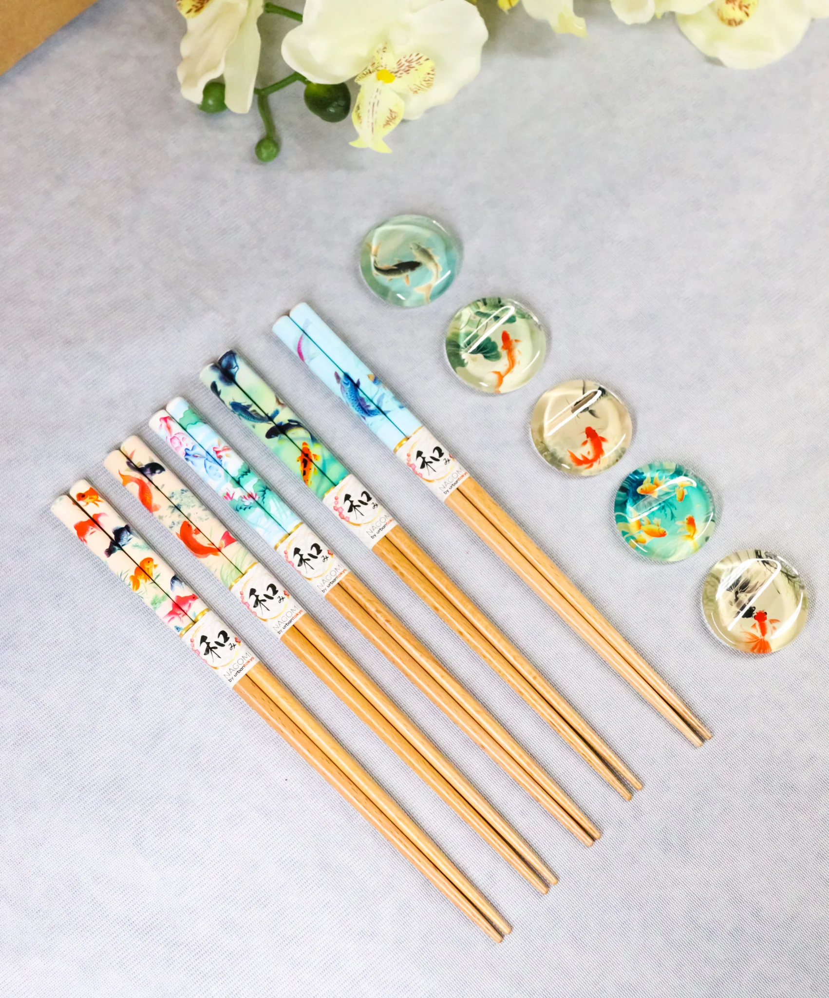 5 Pairs Of Koi Fishes In Pond Buttons Ceramic Rests With Wooden Chopsticks Set - Image 11