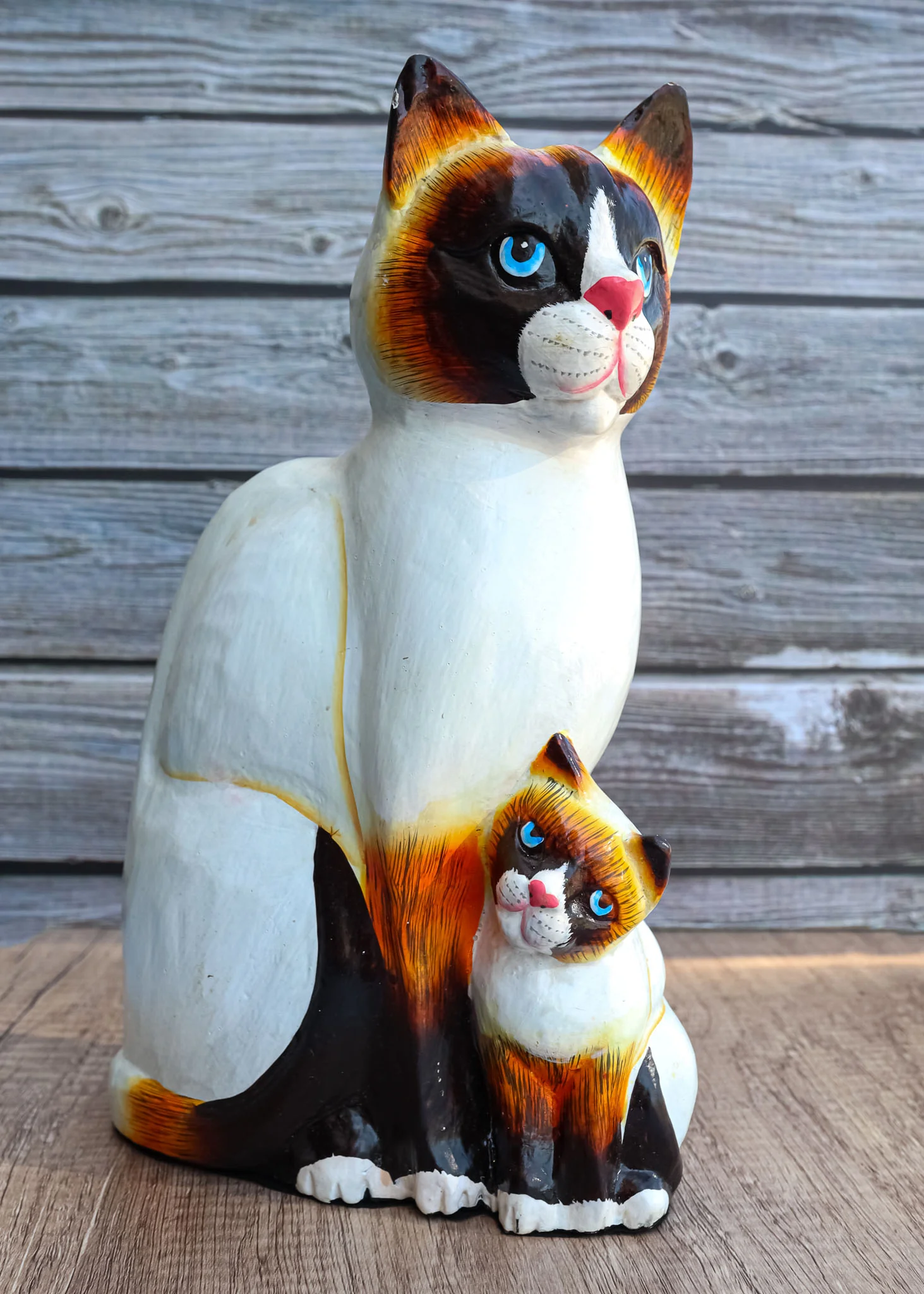 Balinese Wood Handicrafts Adorable Blue Eyed Feline Cat & Kitten Family Figurine - Image 10