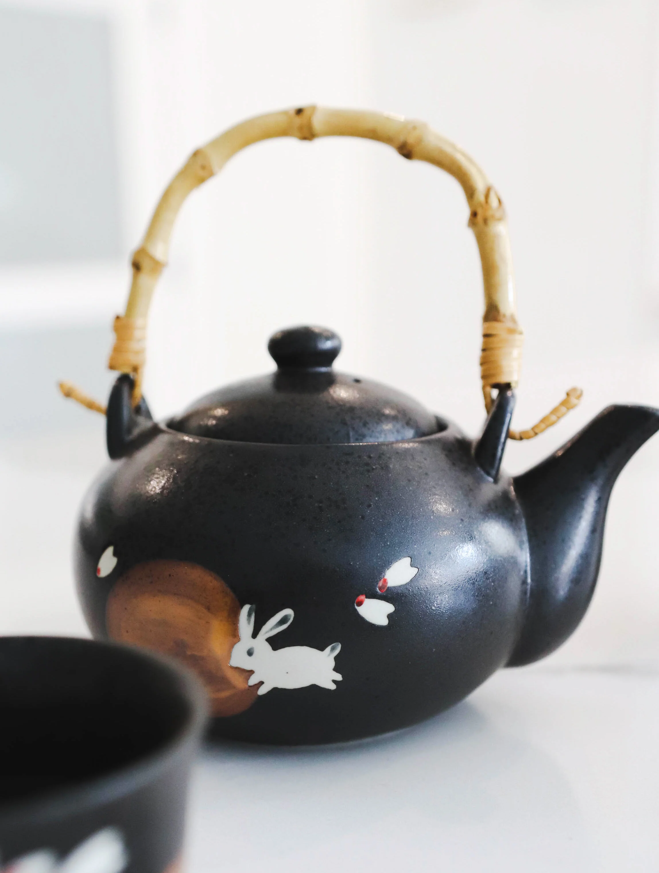 Eastern Folk Zen White Moon Rabbit Hare Black Ceramic Tea Pot With 4 Cups Set - Image 3