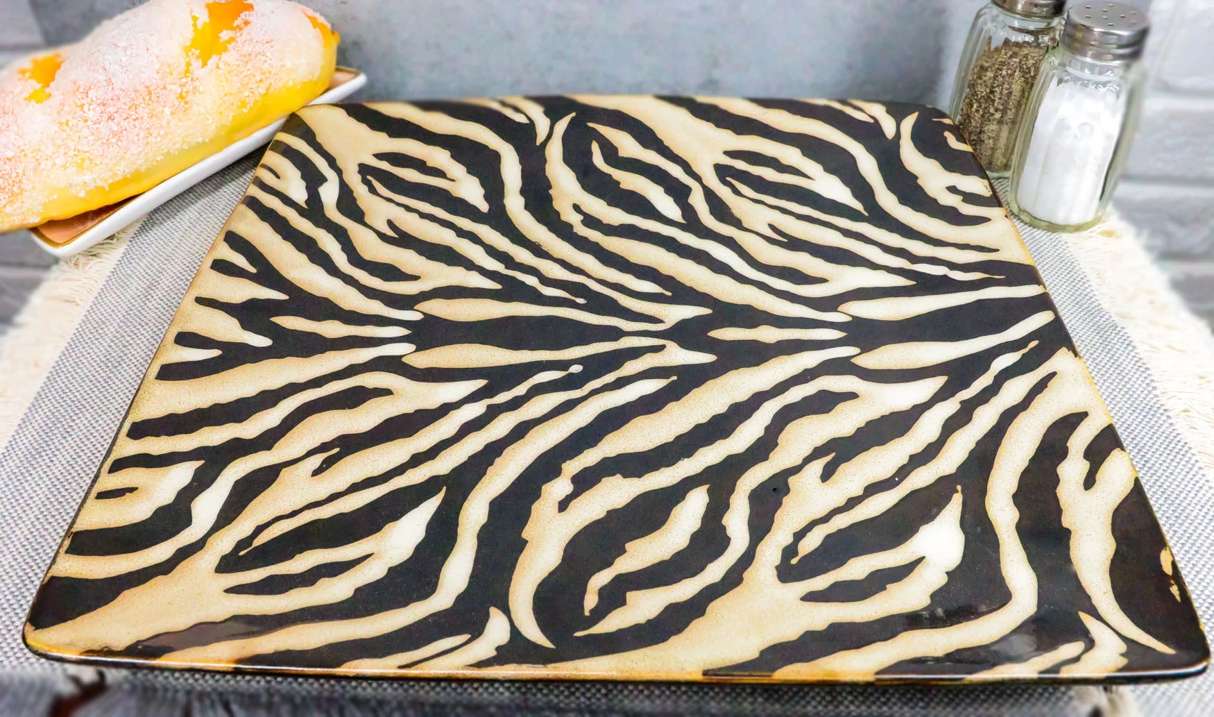 Ebros Giant Cat Tiger Prints Large Square Dinner Plate Set of 2 10.75"Plates - Image 2