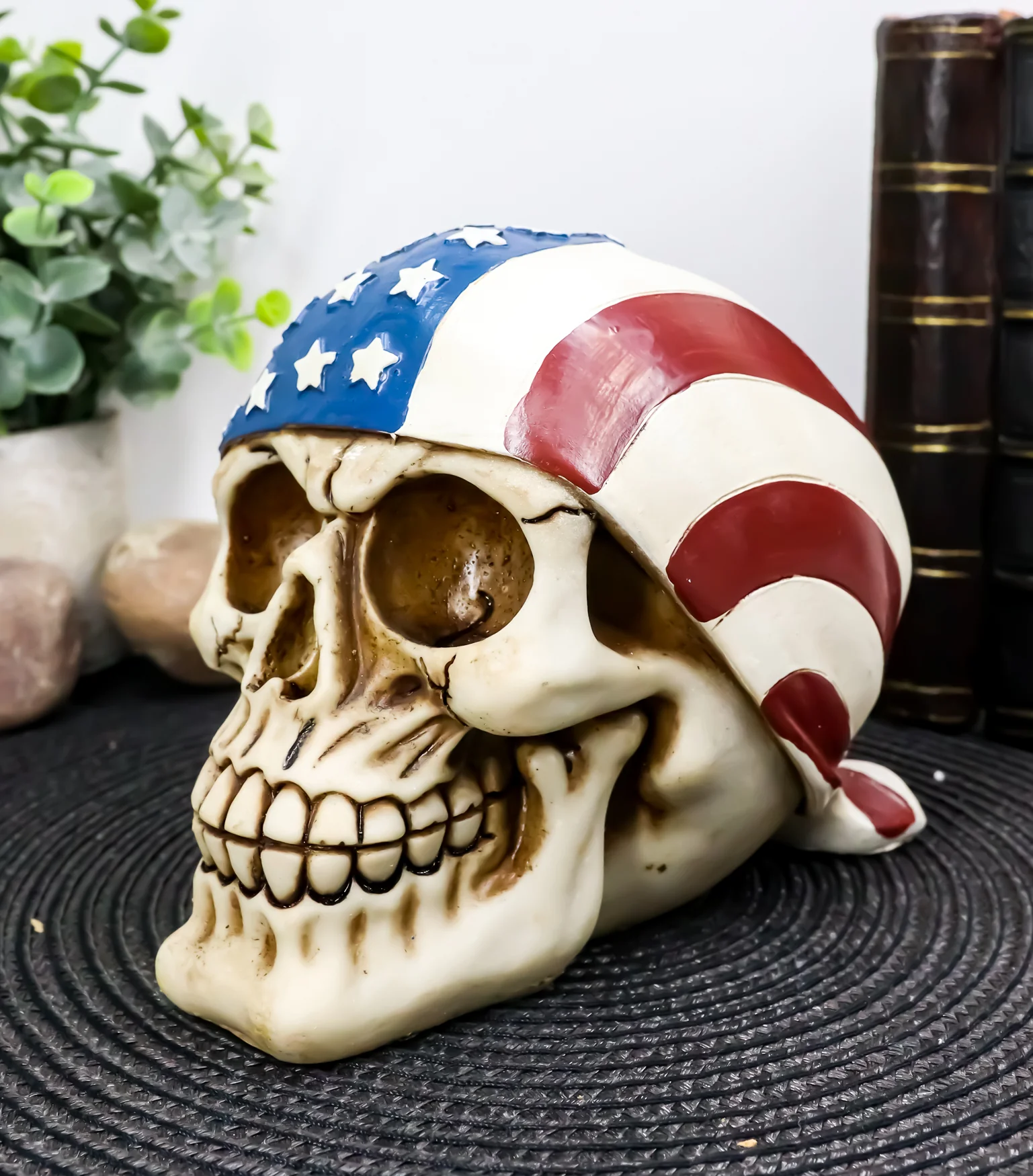 Independence Day Patriotic Skull With US Flag Banner Bandana Decorative Figurine - Image 7