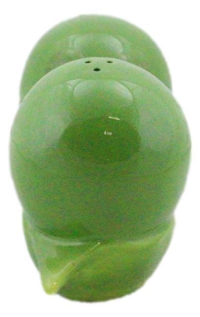 For The Love Of Vegetables 2 Green Peas In A Pod Kissing Salt Pepper Shakers Set - Image 4