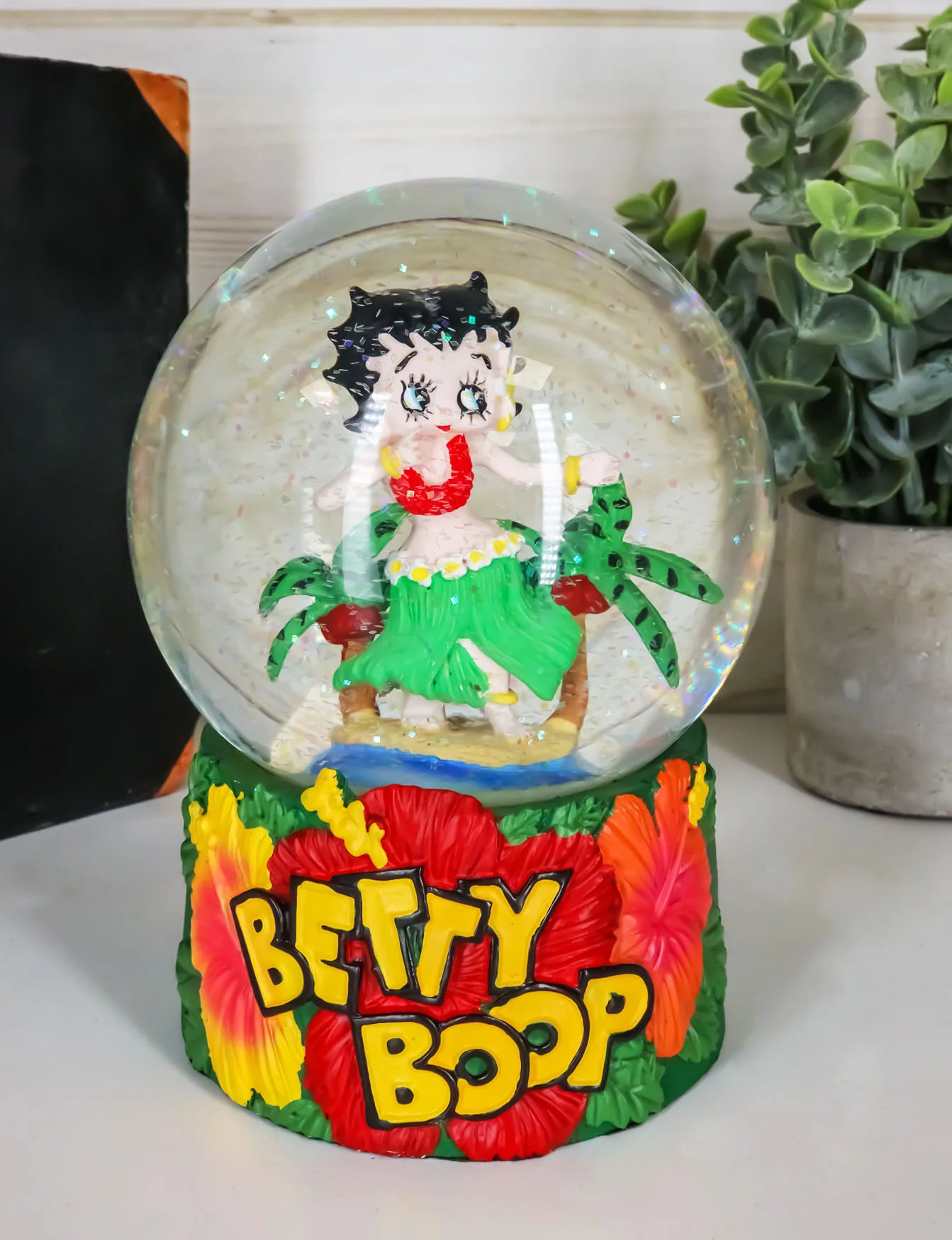 Hawaiian Hula Dancer Betty Boop Whimsical Comical Glitter Water Globe 100mm - Image 2
