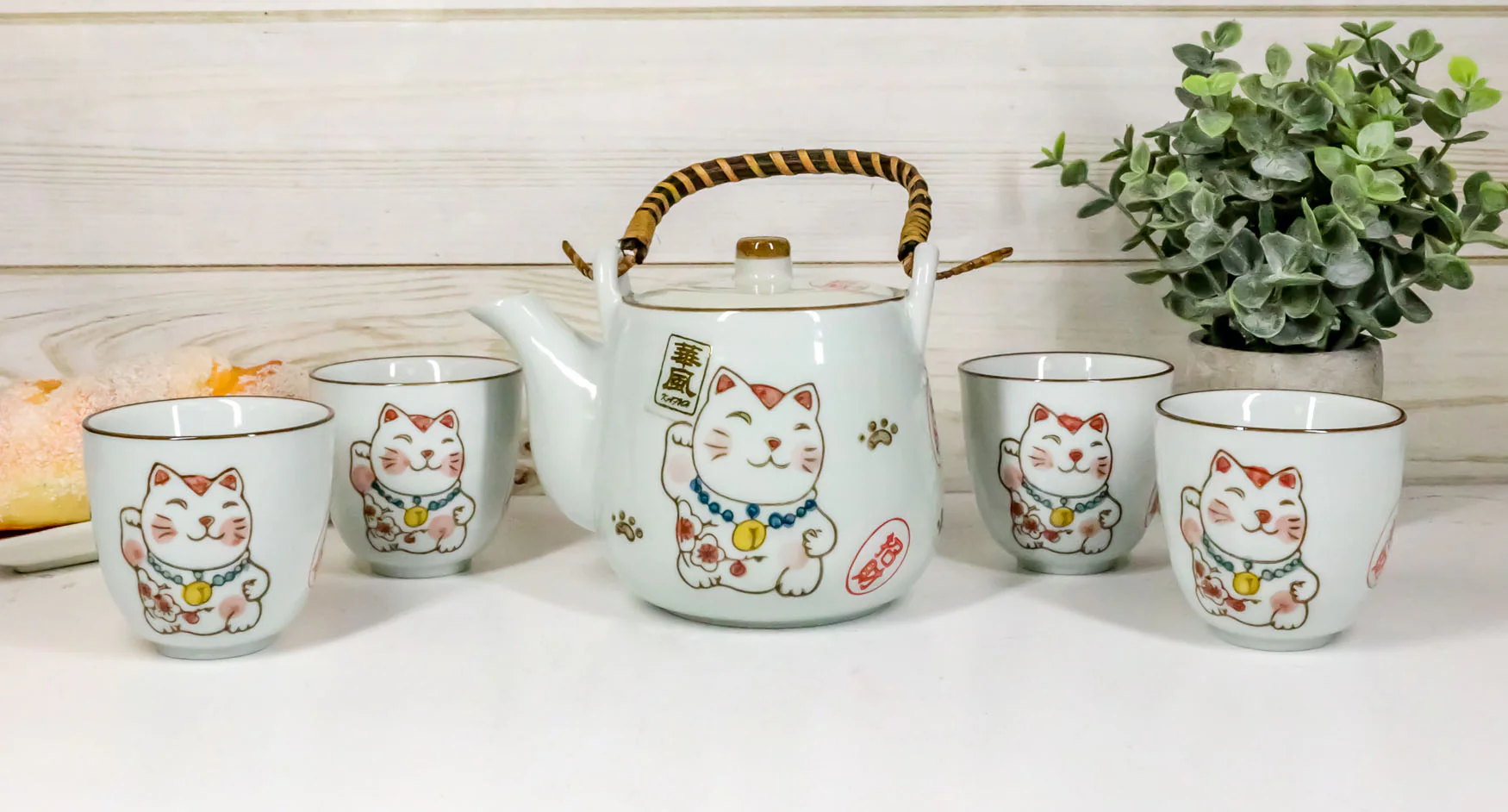 Japanese Maneki Neko Ceramic Tea Set Pot and Cups Lucky Charm Cat Serves 4 - Image 9
