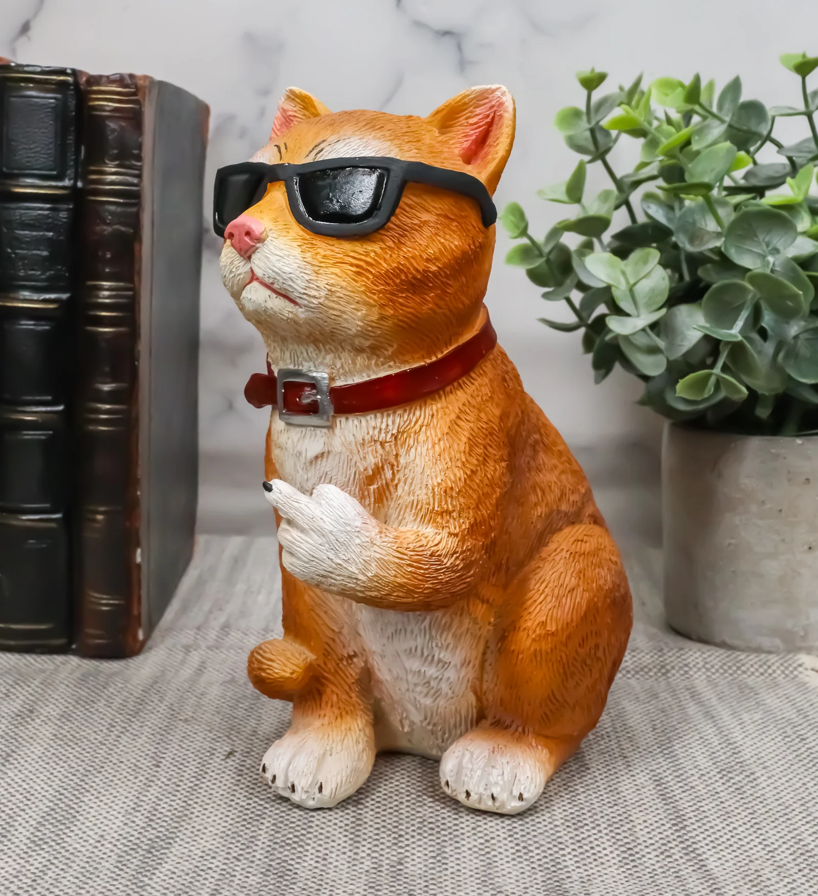 No Pussies Here! Tabby Cat With Shades Flipping The Bird Middle Finger Figurine - Image 9