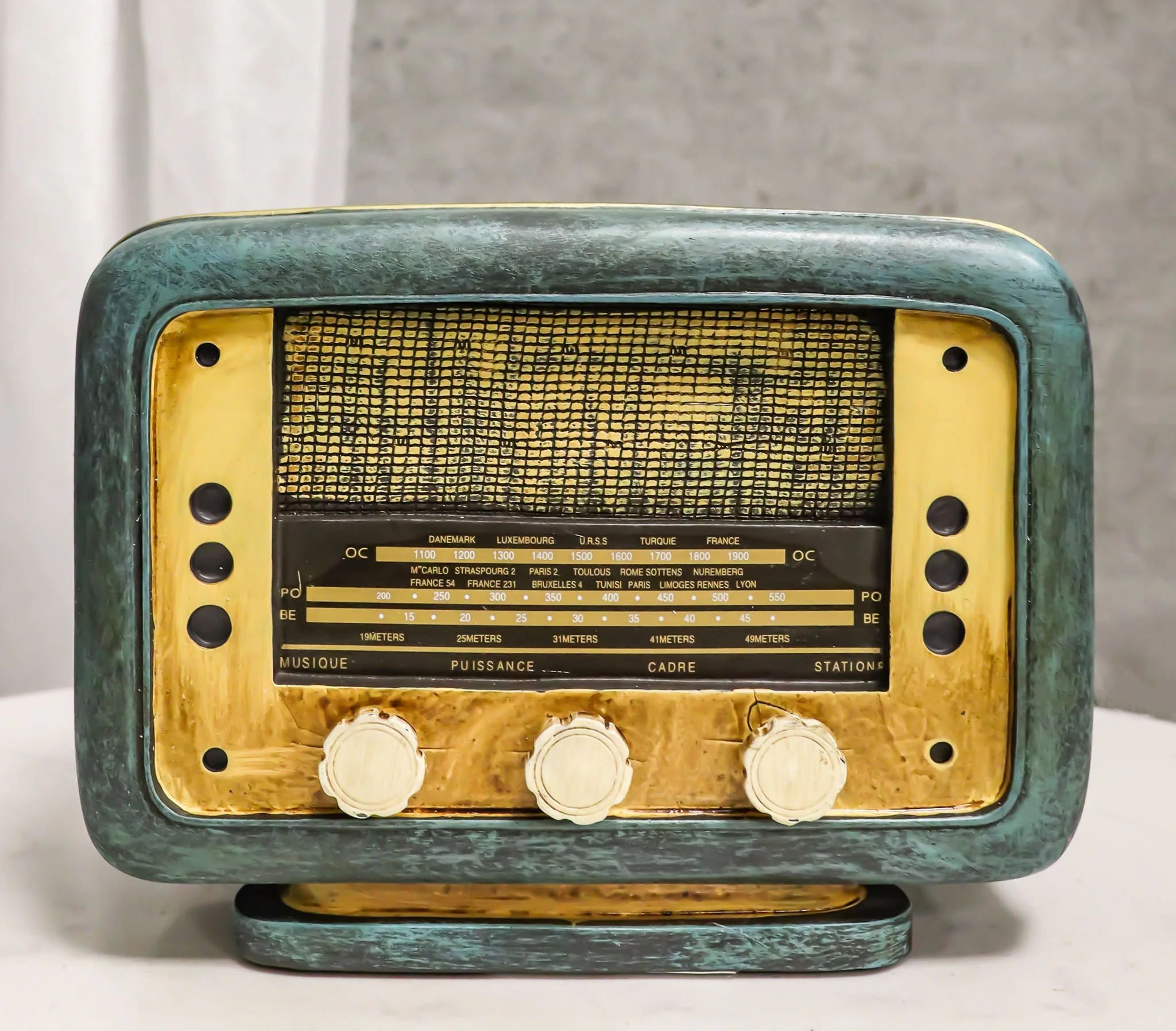 Novelty Vintage Retro Blue Antique Radio Player Money Coin Savings Piggy Bank - Image 10