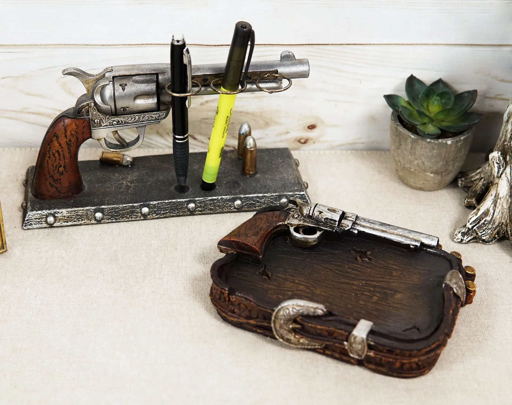 Rustic Western Cowboy Revolver Guns Belt Buckle Soap Dish And Toothbrush Holder - Image 10