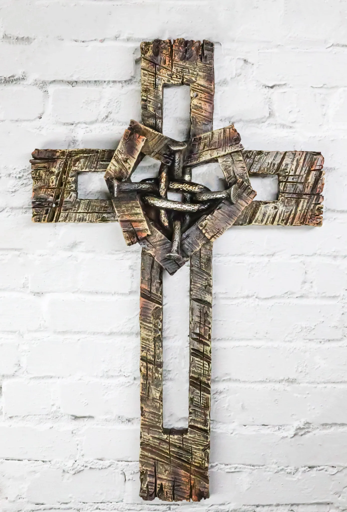 Rustic Western Faux Wooden Barnyard Planks Heart With Knotted Nails Wall Cross - Image 9