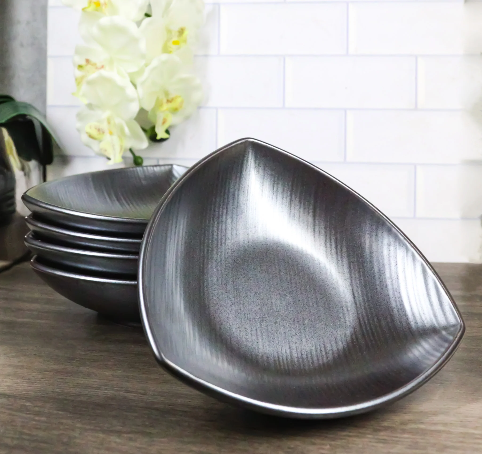 Set Of 5 Black Tetsu Kesho Ceramic Appetizer Salad Triangular Deep Plates - Image 9