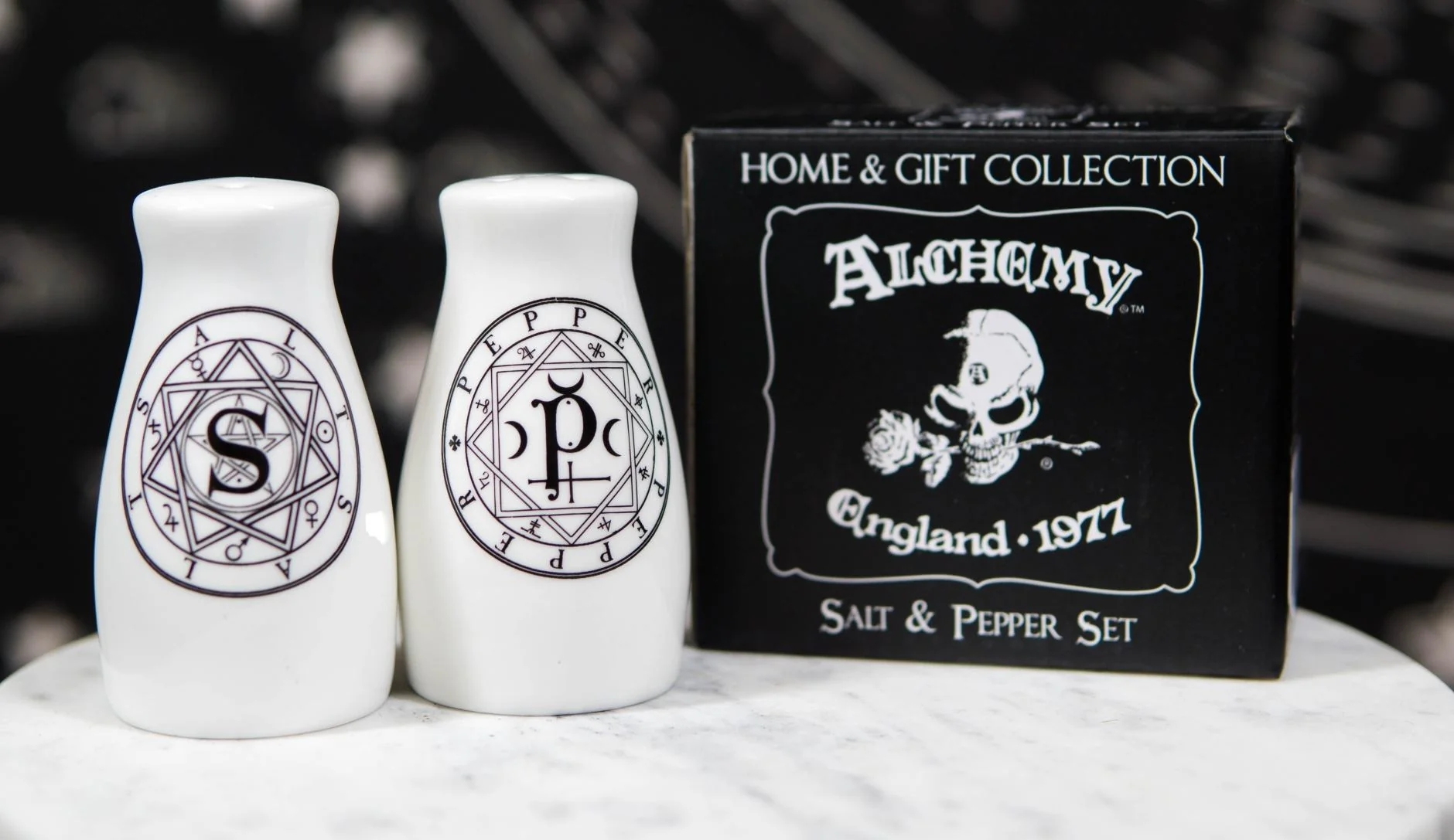 Wicca Sacred Geometry Pentacles Crescent Moons Ceramic Salt n Pepper Shakers Set - Image 5