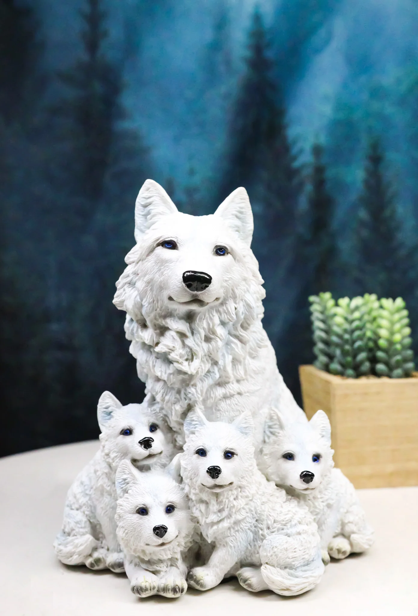 Winter Snow White Alpha Wolf Father With 4 Adorable Pup Cubs Figurine - Image 9