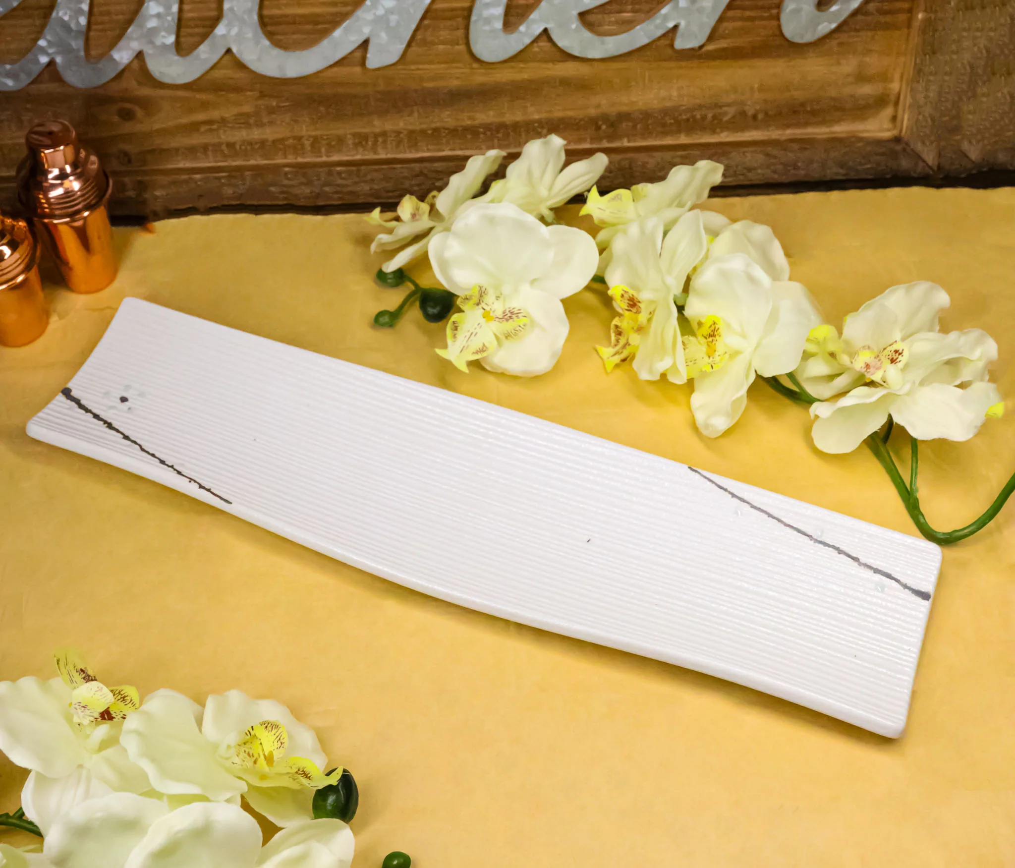 Yukino Hana Collection Large 16.5" Elongated Rectangular Wavy Serving Platter - Image 9